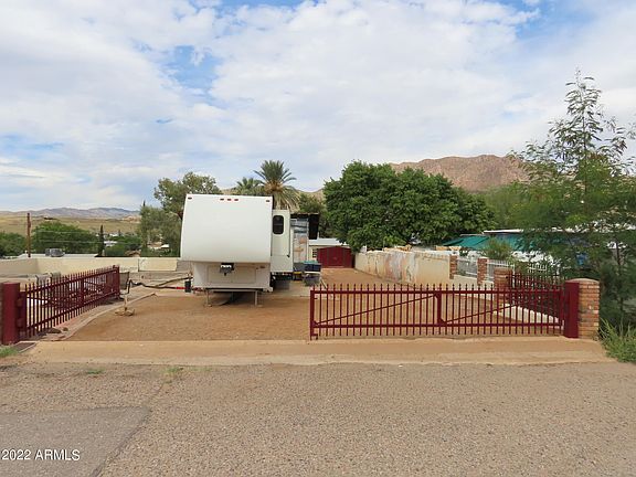2nd image of 322 W CROWE Street #92 pt 91