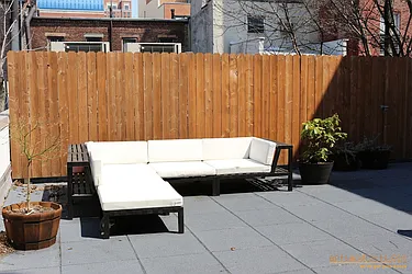 Rented by aptsandlofts.com