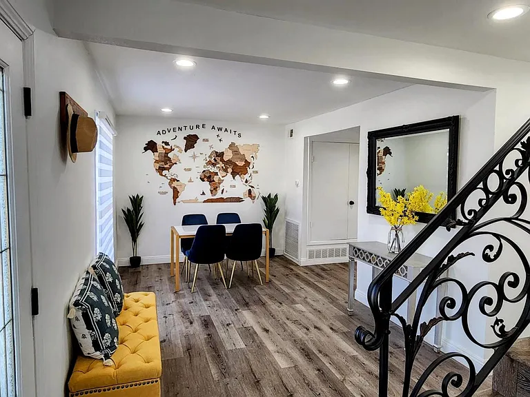 2548 E Wilson Ave — Photo 22