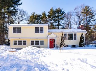 17 Fairview Rd, Medfield, MA 02052