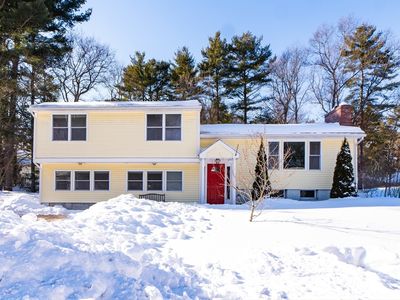 17 Fairview Rd, Medfield, MA, 02052