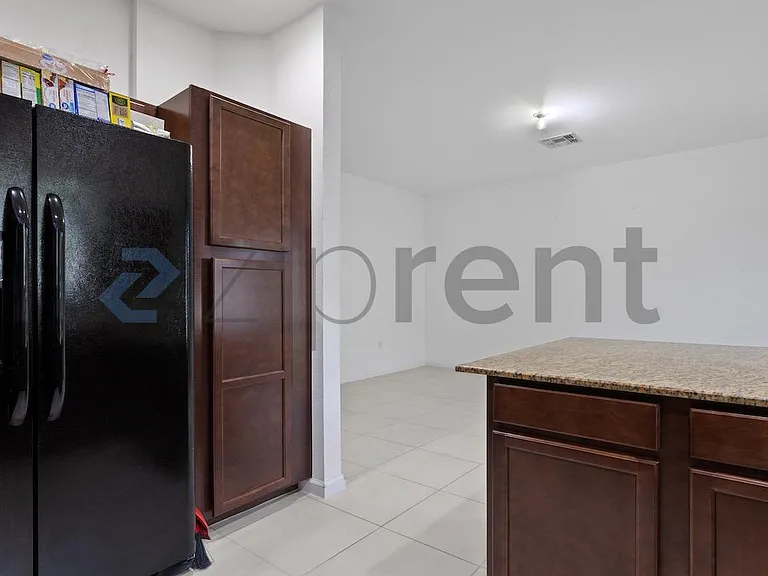 21429 NW 13th Ave — Photo 13