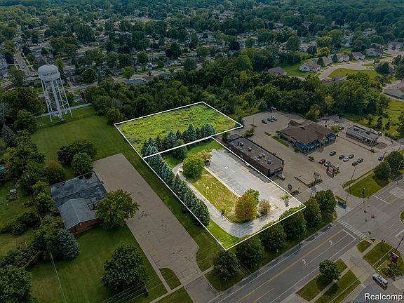 3rd image of 8541 Miller Rd