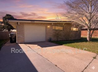 3143 Green Valley Rd, Cheyenne, WY 82001