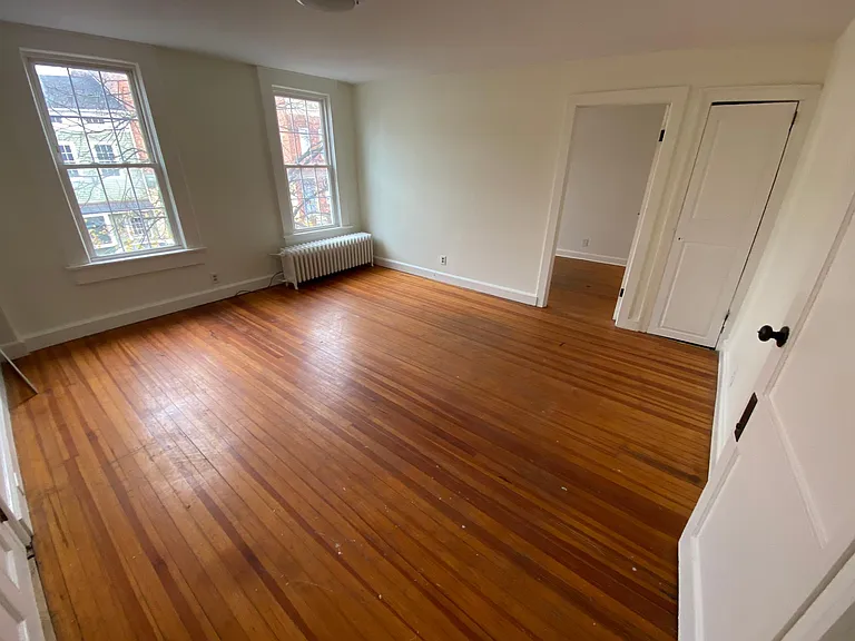 227 Warren St #2 — Photo 3