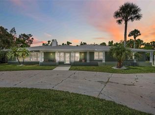 311 Island Cir, Sarasota, FL 34242