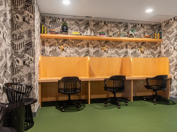 158 8th Street image 16 of 17