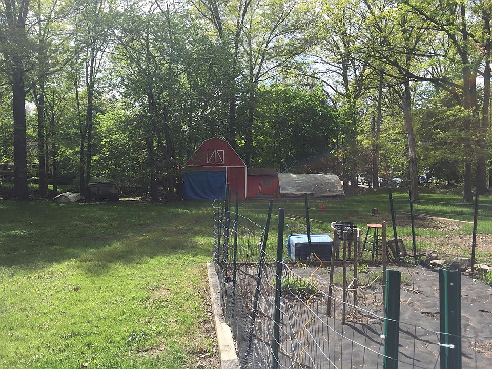 Garden, Barn, Greenhouse
