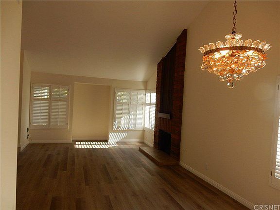 2nd image of 18539 Kinzie St