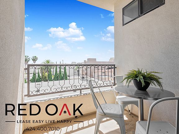 2nd image of 11649 Mayfield Ave #9D