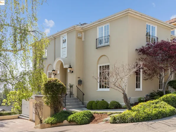 1011 Ashmount Ave, Oakland, CA 94610