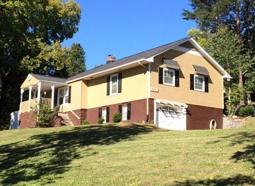 1st image of 1725 Dutch Valley Dr