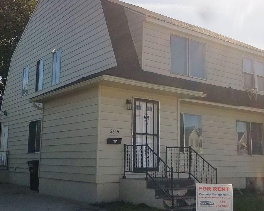 1st image of 2615 E 140th Pl