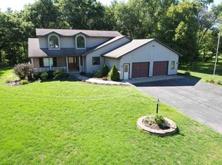S2963a Fairway Dr, Reedsburg, WI 53959