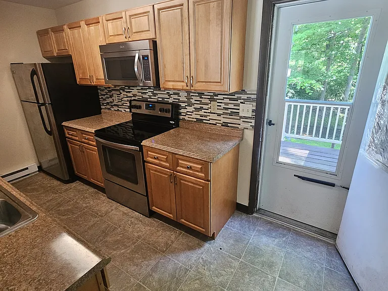 115 Brookside Ln #4 — Photo 3