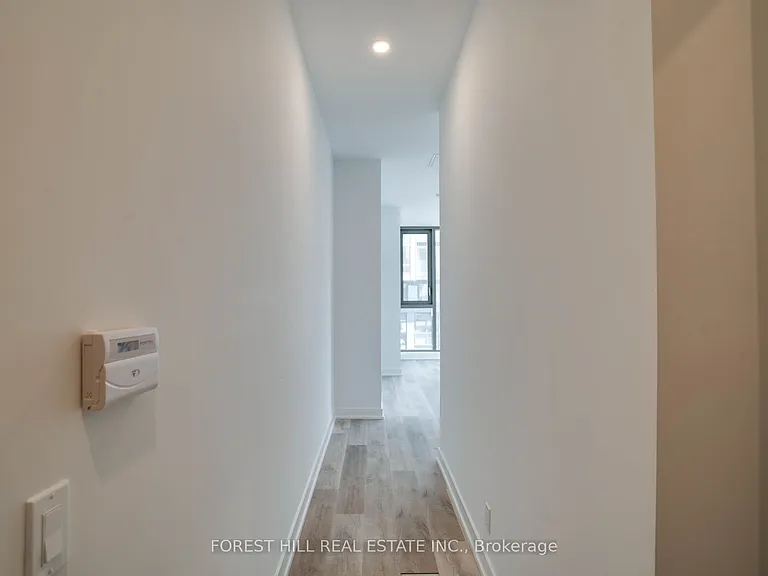 88 Queen St E #702 — Photo 3