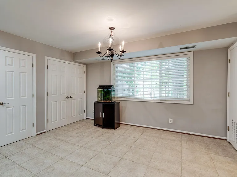 1171 N Van Dorn St — Photo 20