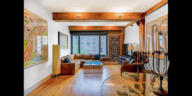 Rented by R New York | media 2