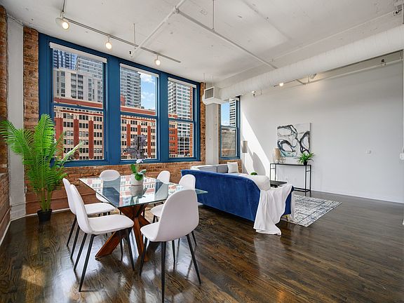 4th image of 124 W Polk St APT 307