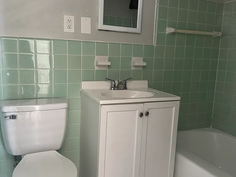 13797 Cedar Rd #204 — Photo 10