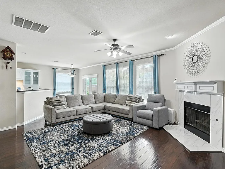 1141 Annalea Cove Dr — Photo 3