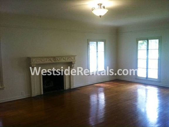 4th image of 730 S Plymouth Blvd