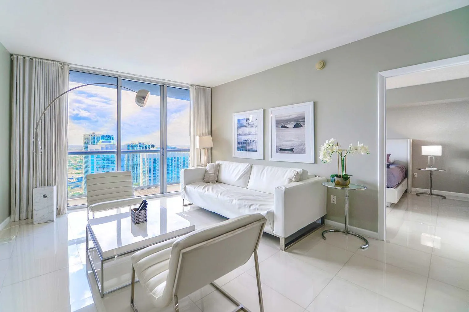 1 bed, 1.0 bath, 839 sqft, $3,116 — Photo 1