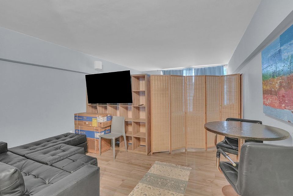 1st image of 1400 Avenida Pennsylvania #15