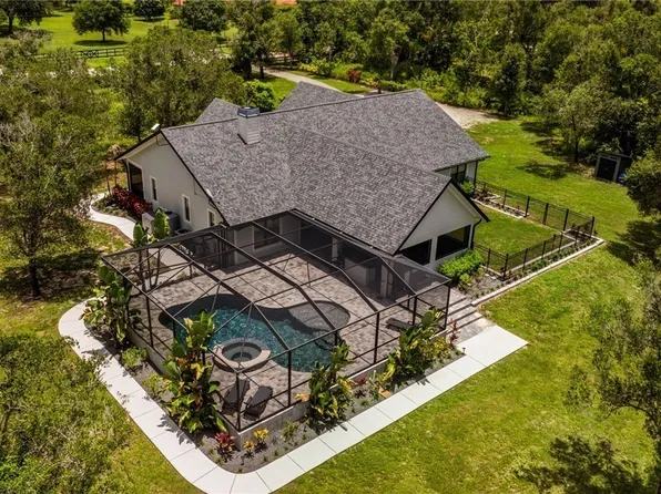 12200 Caisson Ln, Fort Myers, FL 33912