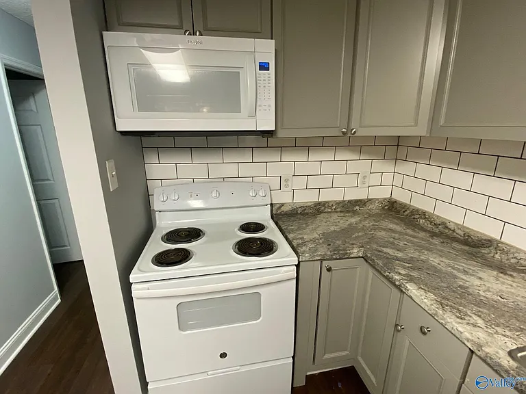 2940 Hood Rd SW #H — Photo 6