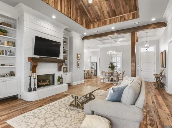 14100 Sleepy Hollow Dr, Prairieville, LA 70769