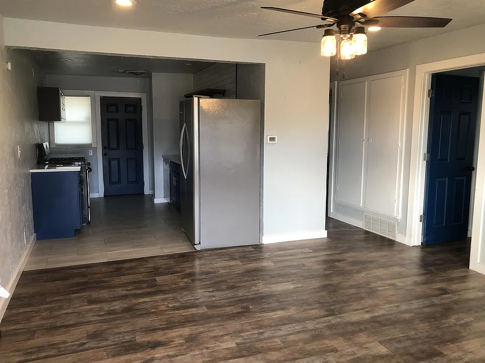 823 E Lindsey St #1