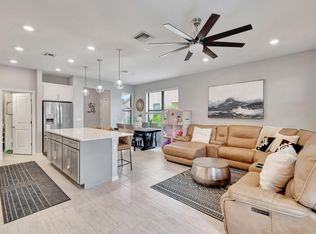 2377 Byron St, Palm Springs, FL 33406