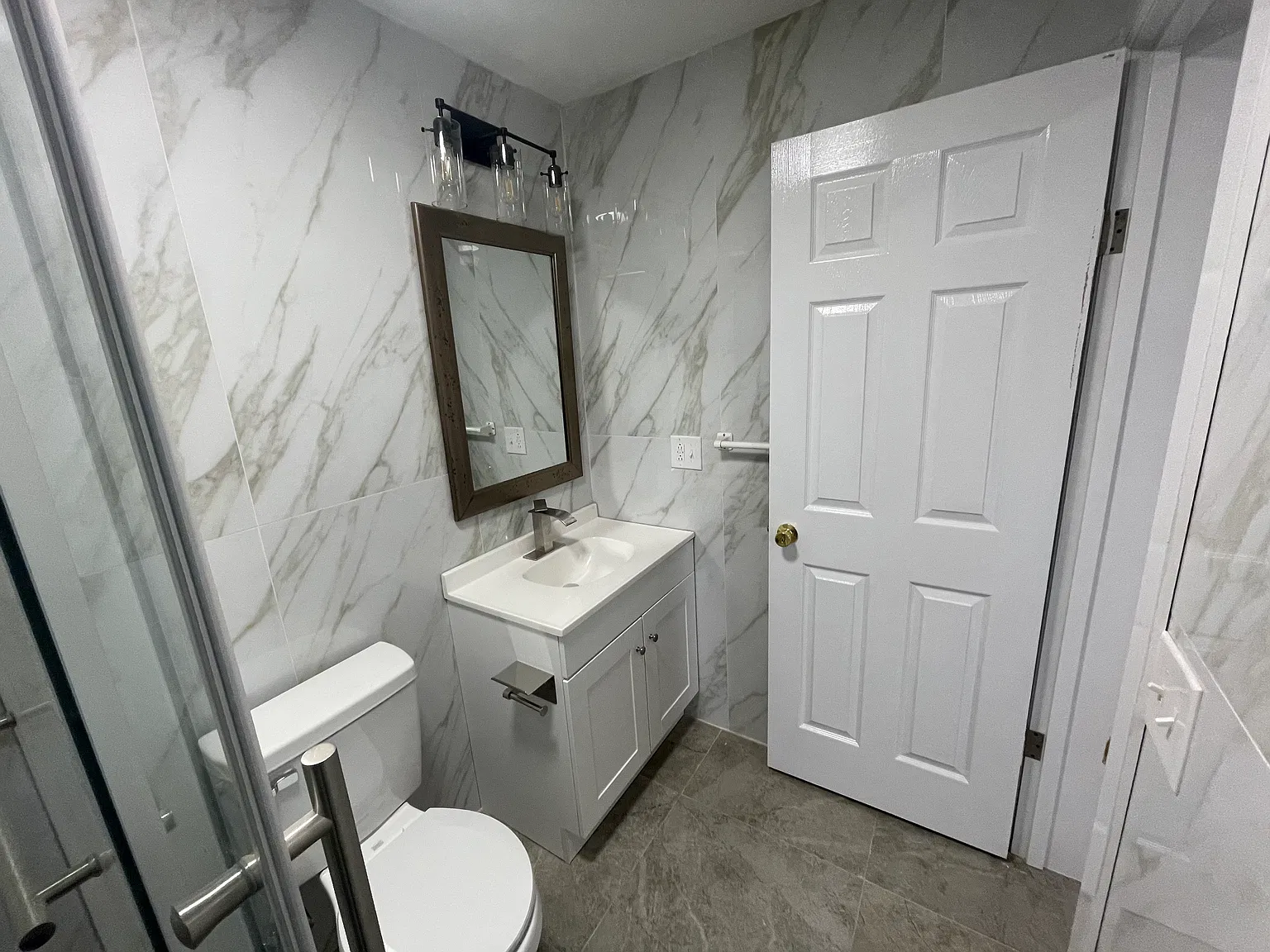 2 bed, 1000 sqft, $1,500 — Photo 2