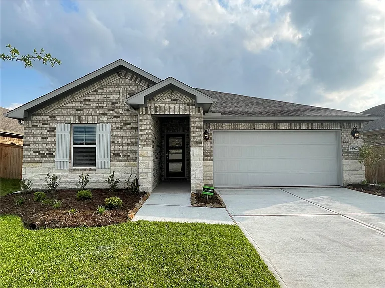 6406 Brazos Trail Dr — Photo 1