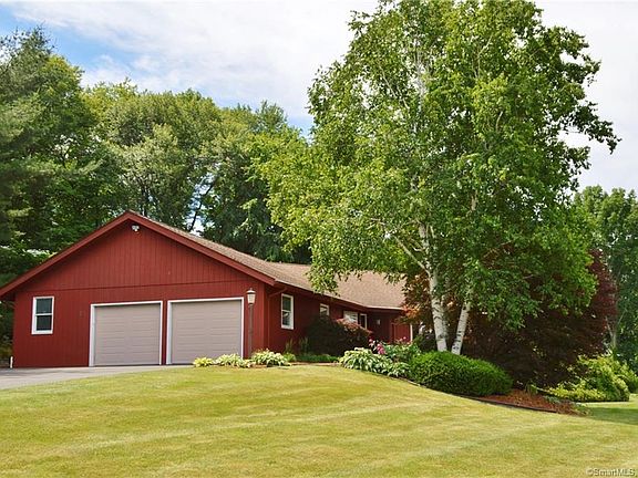 3rd image of 15 Mount Vernon Dr