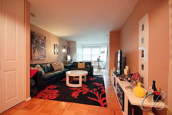 Sold by Bellmarc Realty | media 2