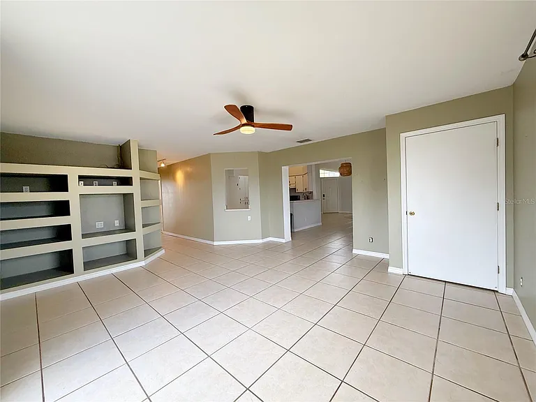 132 Robbins Rest Cir — Photo 18