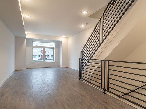 5th image of 221 S Cecil St #2
