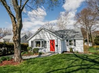 13 Chelene Rd, Norwalk, CT 06851