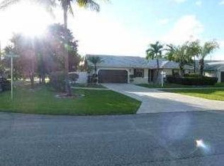 7641 W Country Club Blvd, Boca Raton, FL 33487