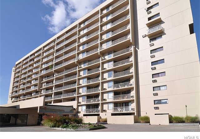 1st image of 1155 Warburton Ave APT 2S