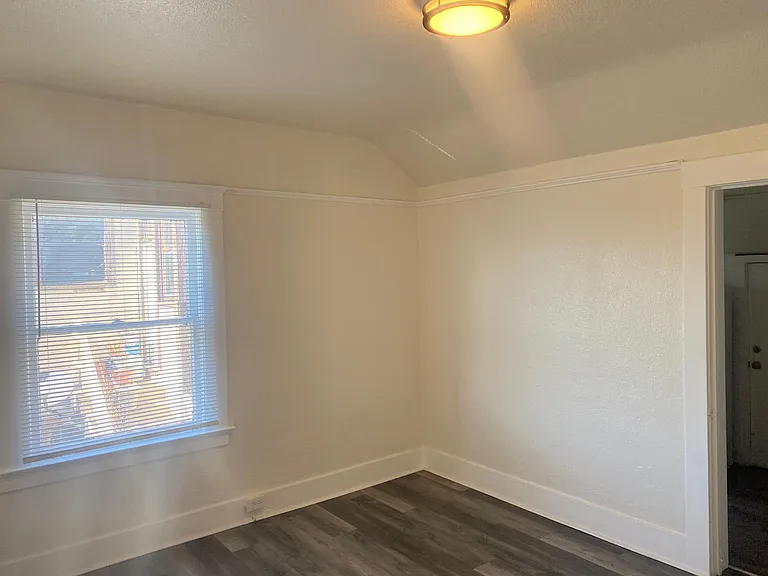 4330 Essex St — Photo 6