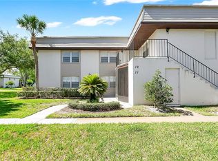 11 Windtree Ln #B, Winter Garden, FL 34787