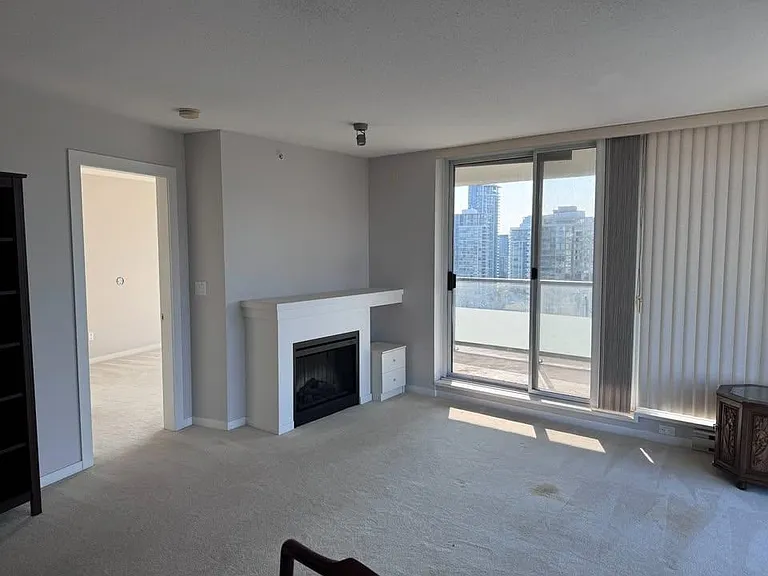 2133 Douglas Rd #2202 — Photo 3