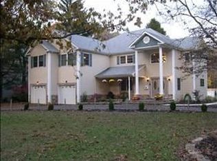 27 Phalanx Rd, Lincroft, NJ 07738