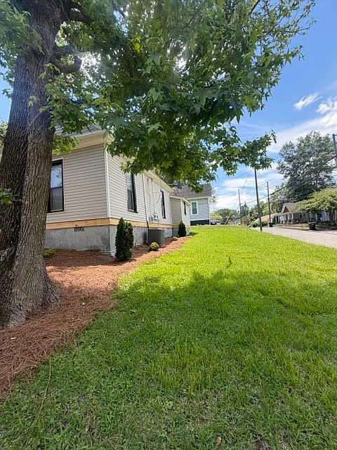 64 Wesley St — Photo 3