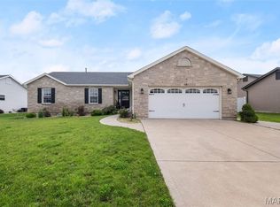 80 Brookshire Creek Dr, Wentzville, MO 63385