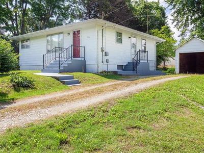 1029 S Gabouri St, Ste Genevieve, MO, 63670