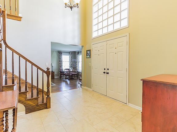 4th image of 3402 Charlemagne Ln